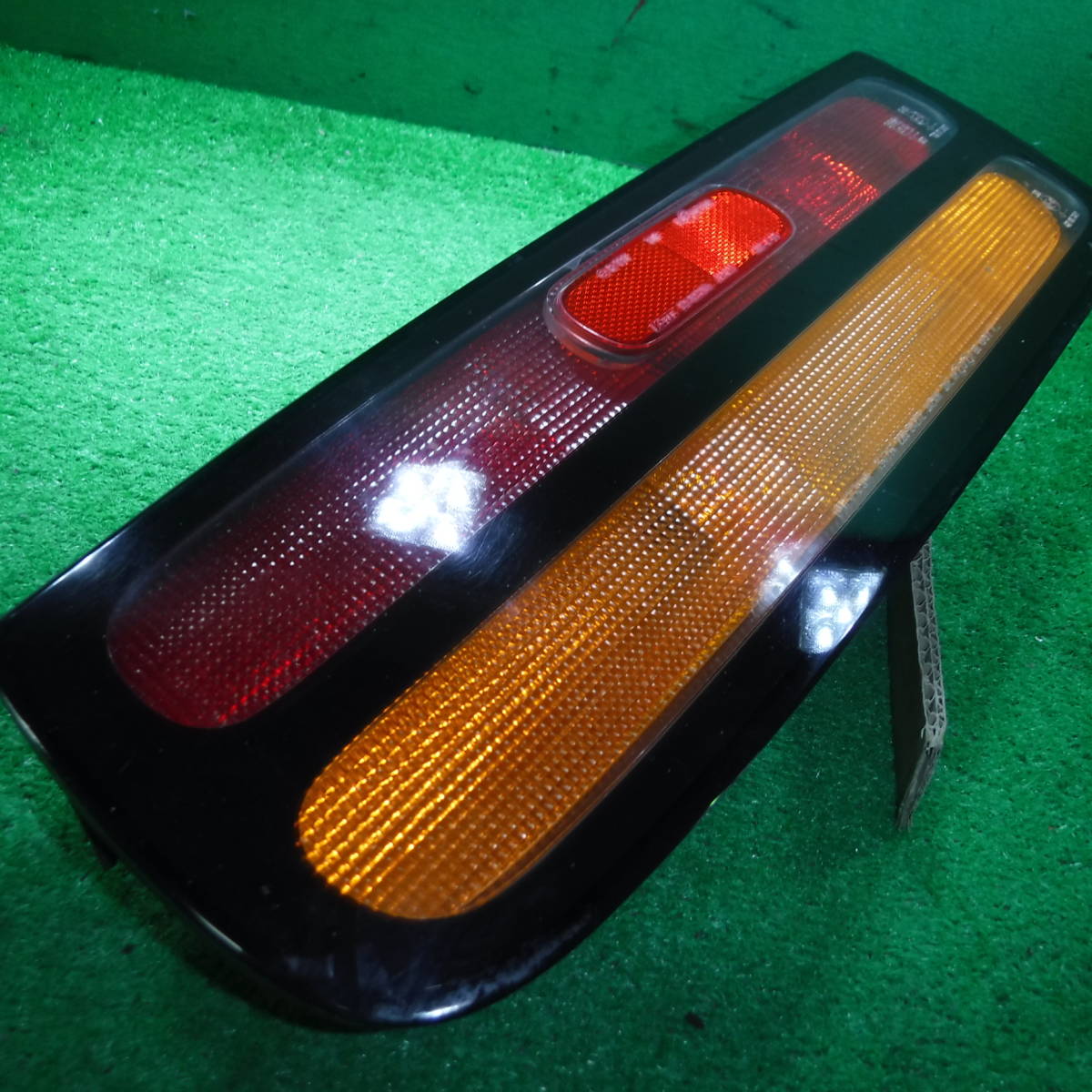 フェアレディZ Z32 左テールランプKoito 220-24272 中古品