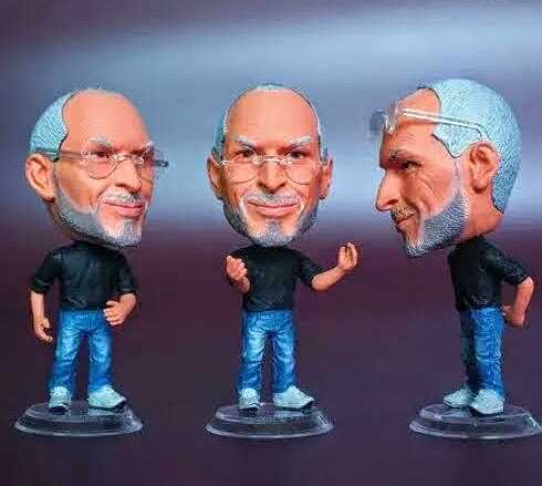  Apple、スティーブ・ジョブズのフィギュア発売をめぐり法的措置を示唆