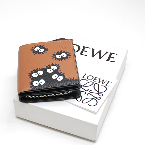 LOEWE トトロ コンパクト ジップ ウォレット LOEWE トトロ コンパクト ジップ ウォレット