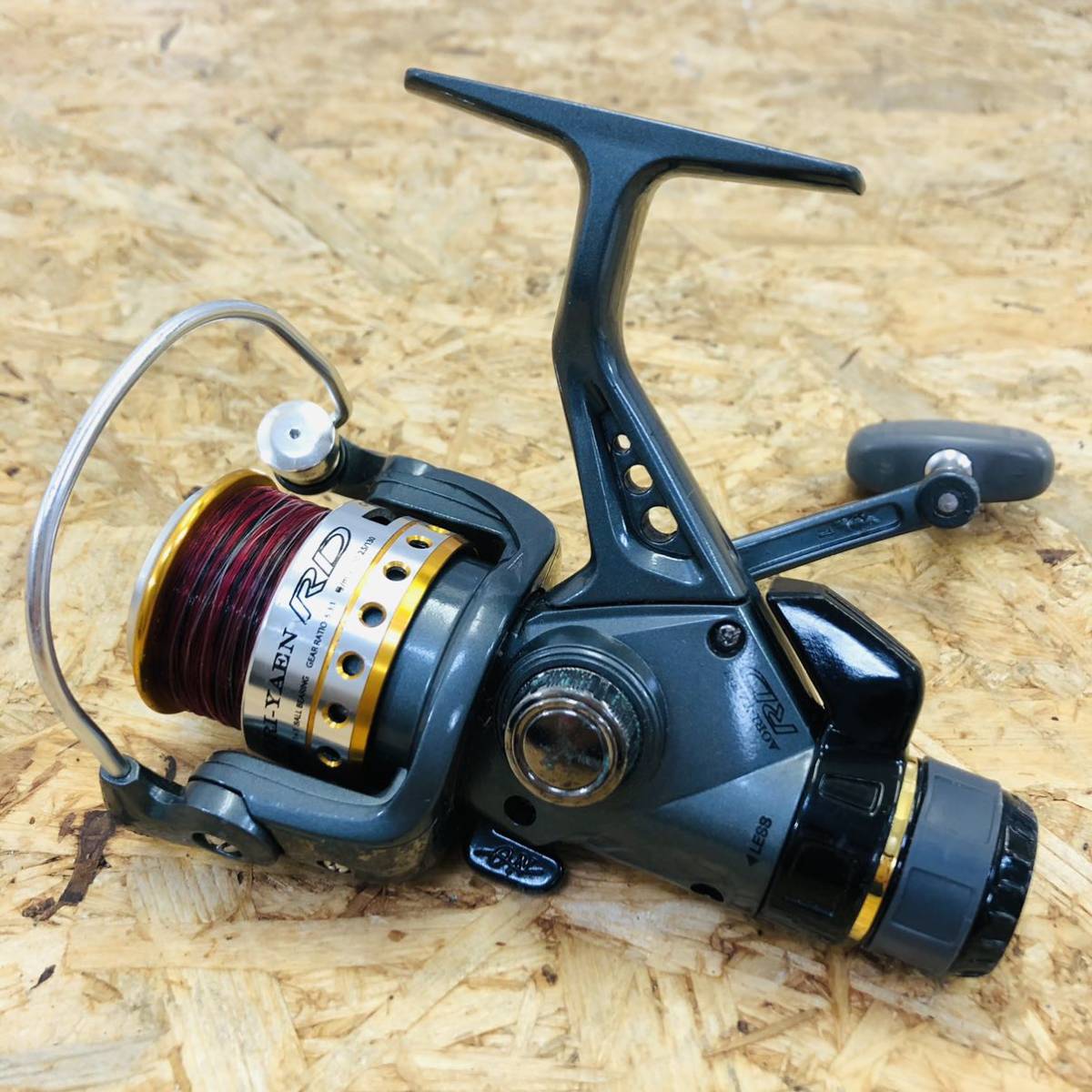 Pro Marine プロマリン リール スピニングリール Aori Yaen Rd Ay 00 アオリイカ アオリヤエン 104 0 60 の落札情報詳細 ヤフオク落札価格情報 オークフリー