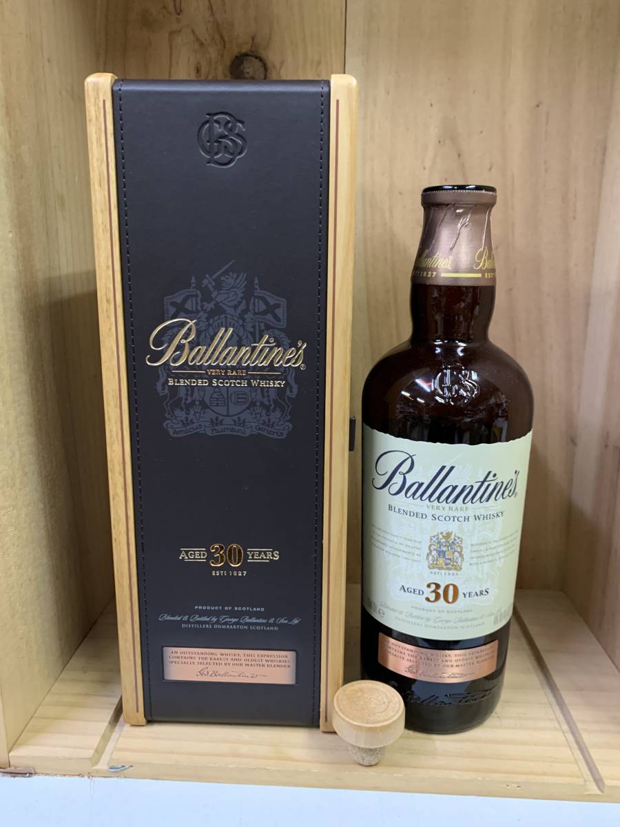 Ballartine's バランタイン 30年木箱と外紙箱付 未開封 700ml Amazon.co.jp: バランタイン 30年 木箱入り 40度 700ml [並行輸入品
