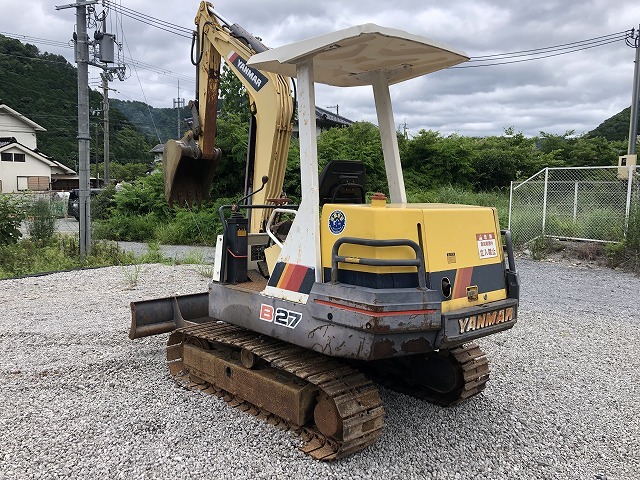 ヤンマー○B27○ミニユンボ中古○鉄キャタ○稼働時間827Hrの落札情報