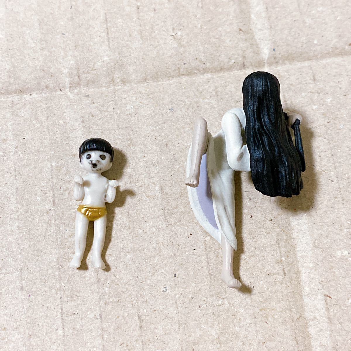 目立った傷や汚れなし】PUTITTO『貞子vs伽椰子』俊雄 金色ブリーフ