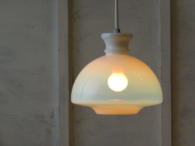 傷や汚れあり】昭和レトロ ミルクガラス ペンダントライト 白