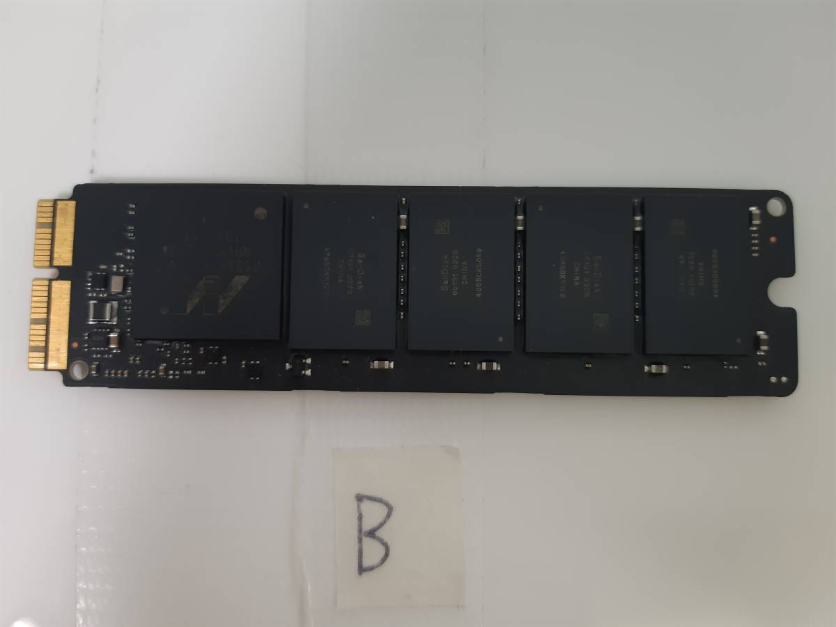 Barrette SSD Interne SanDisk 256 Go, Modèle SDNEP655-1838C, Format M.2, Noir, D'occasion Formatée