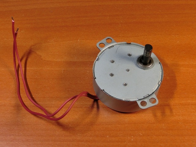 送料込み Nidec SANKYO ACシンクロナスモーター M2AA24ZC31 CW AC100V 50Hz 2.5rmin 3W ...