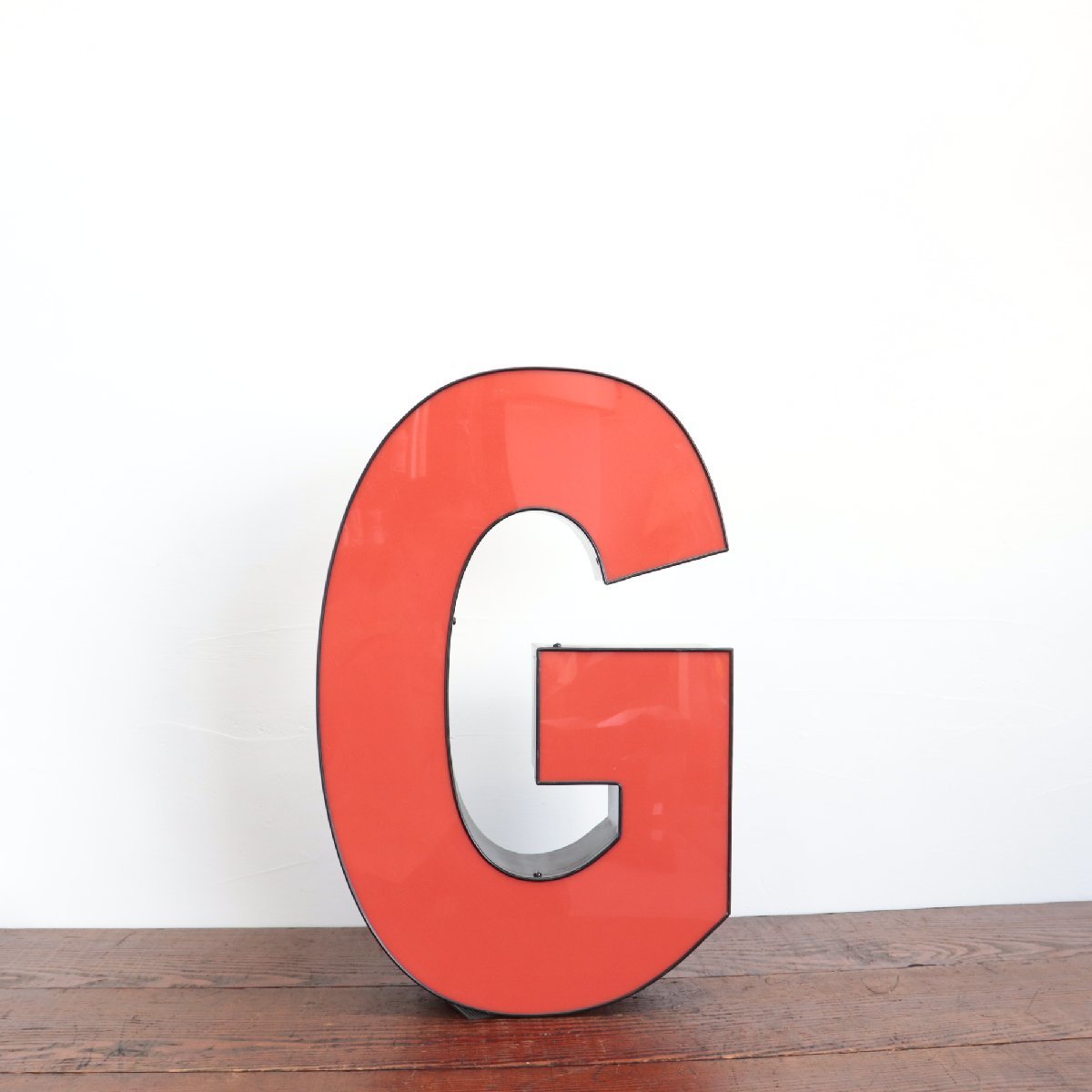 4623 アメリカ ヴィンテージ 立体看板 アルファベット文字【T】 サイン