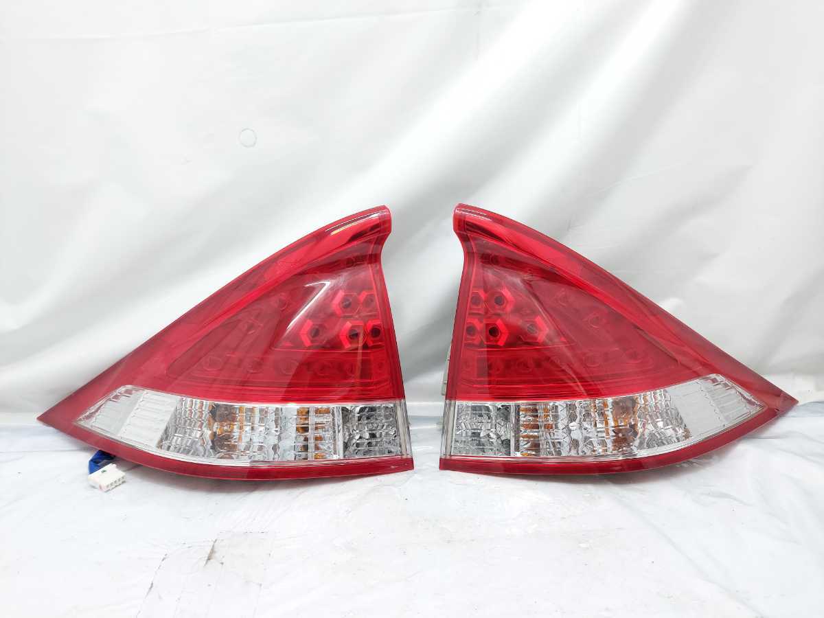 ☆HONDA ホンダ フィット(GE6) 純正 ヘッドライト HID 左右☆122303F