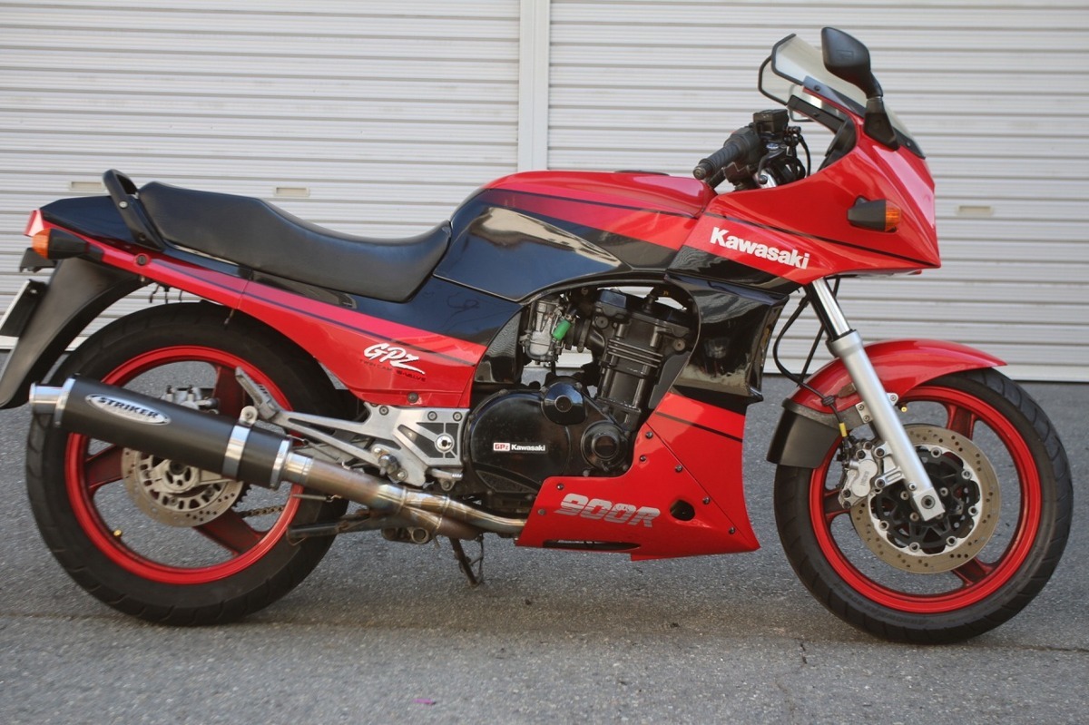 やや傷や汚れあり】GPZ900R/NINJA/ニンジャ/A8/逆車/ストライカー