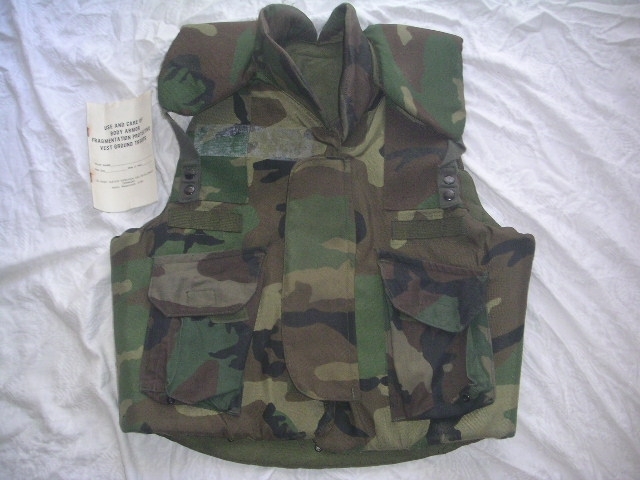 アメリカ軍実物放出品 M69ボディーアーマー 実物アメリカ軍放出品 US M69 M1969 ボディアーマーベスト