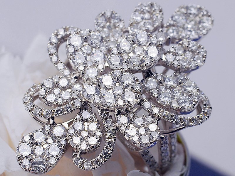 美品 ☆4℃☆WG18 ダイヤリング アクセサリー
