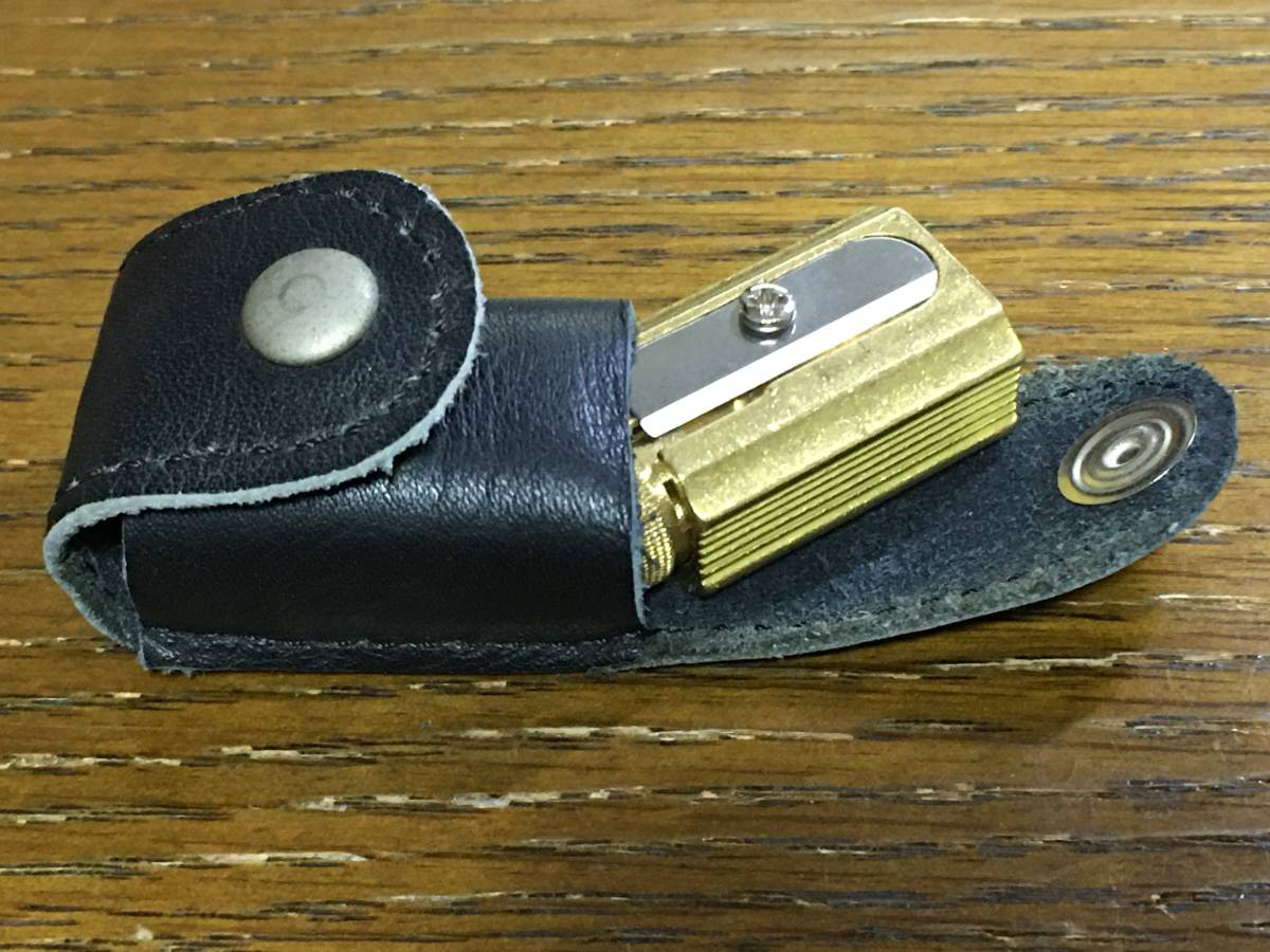 未使用】新品 ドイツ製 DUX 携帯 鉛筆削り ダックス ダイヤル付き