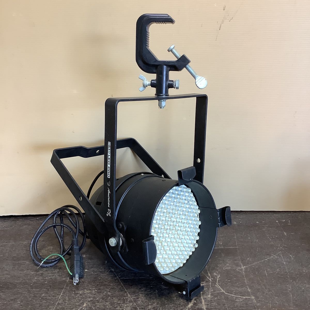 激安パーライト!!×4セット!!固定具付き!!ADJ DOTZ PAR LEDパーライト