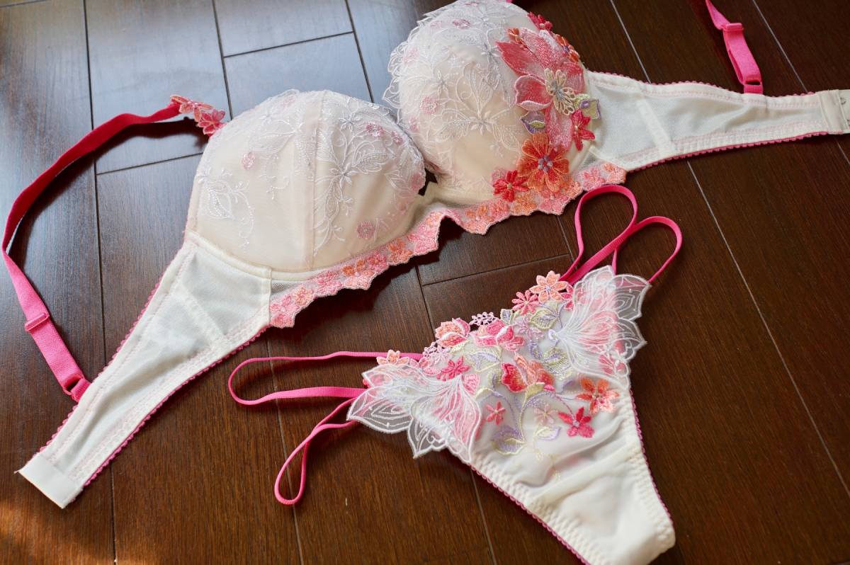 サルート34G ブラE65 ソングM サルート 03G 婚礼衣装 G70