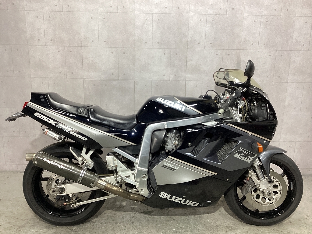 スズキGSX1400 黒 車検有