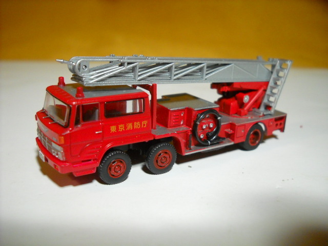 1/150スケール トラックコレクション 東京消防庁 重機搬送車