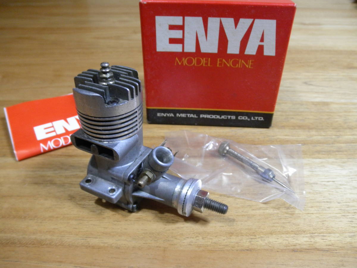 激レア！50年前 ENYA 19VI 2サイクルエンジン ENYA 45 II 2