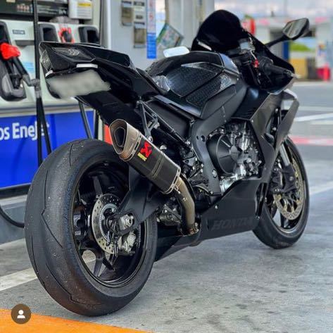 やや傷や汚れあり】NEWRAGECYCLES/NRC/cbr1000rr-r/sc82