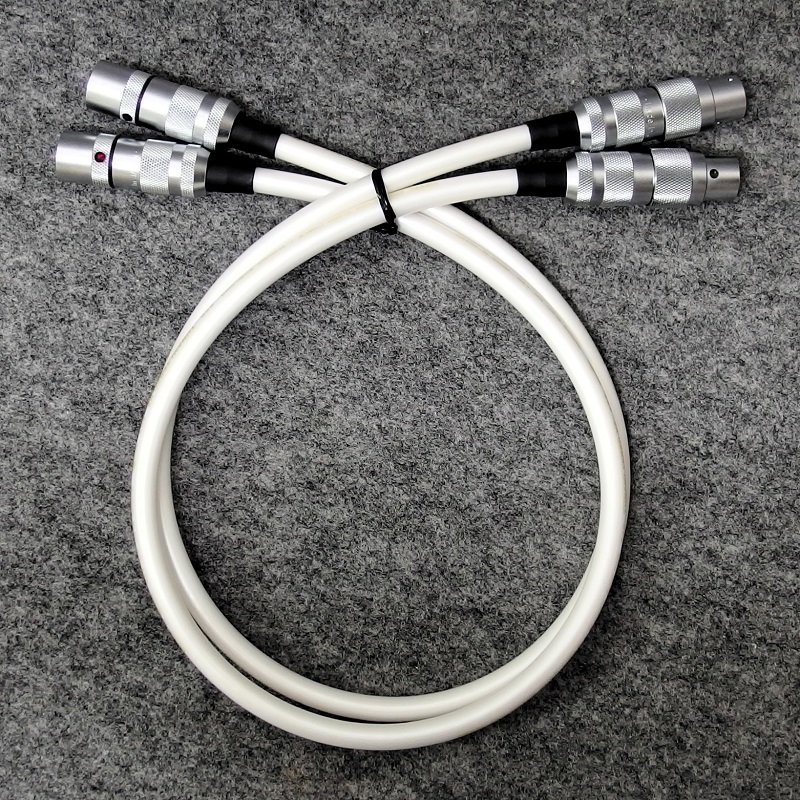 中古】小柳出電気商会 AVケーブル TUNAMI TERZO XX V2 押し寄せ [0.7m] 