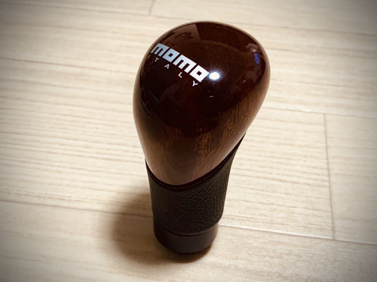 MOMO ウッド＆レザーステアリング 35Φ　シフトノブ 未使用】momo モモ レザー ウッド シフトノブ 未使用品 イタリア