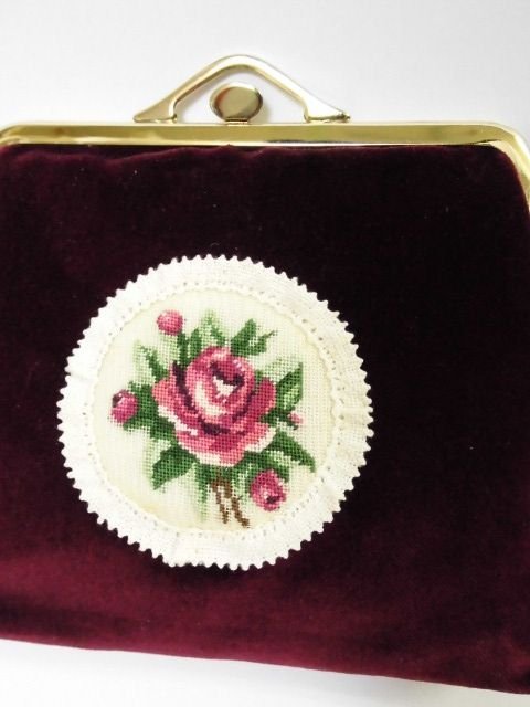新品未使用 プチポアン刺繍 パーティーバック フラワー2 箱無し