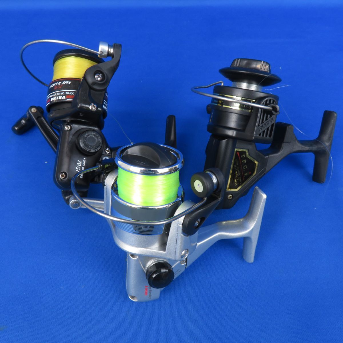 【目立った傷や汚れなし】外重K6188【《釣り具》フィッシングリール まとめて3点セット】 T.F.C/SHINA/ZENGHONG