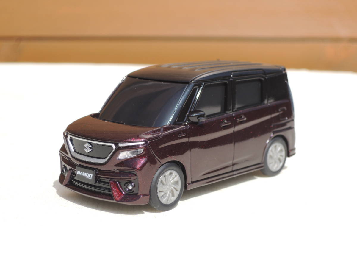 スズキ　新型 ソリオバンディット　プルバックカー　 赤と黒　[新品未使用] スズキ 新型 ソリオバンディット プルバックカー 赤と黒 [新品未使用