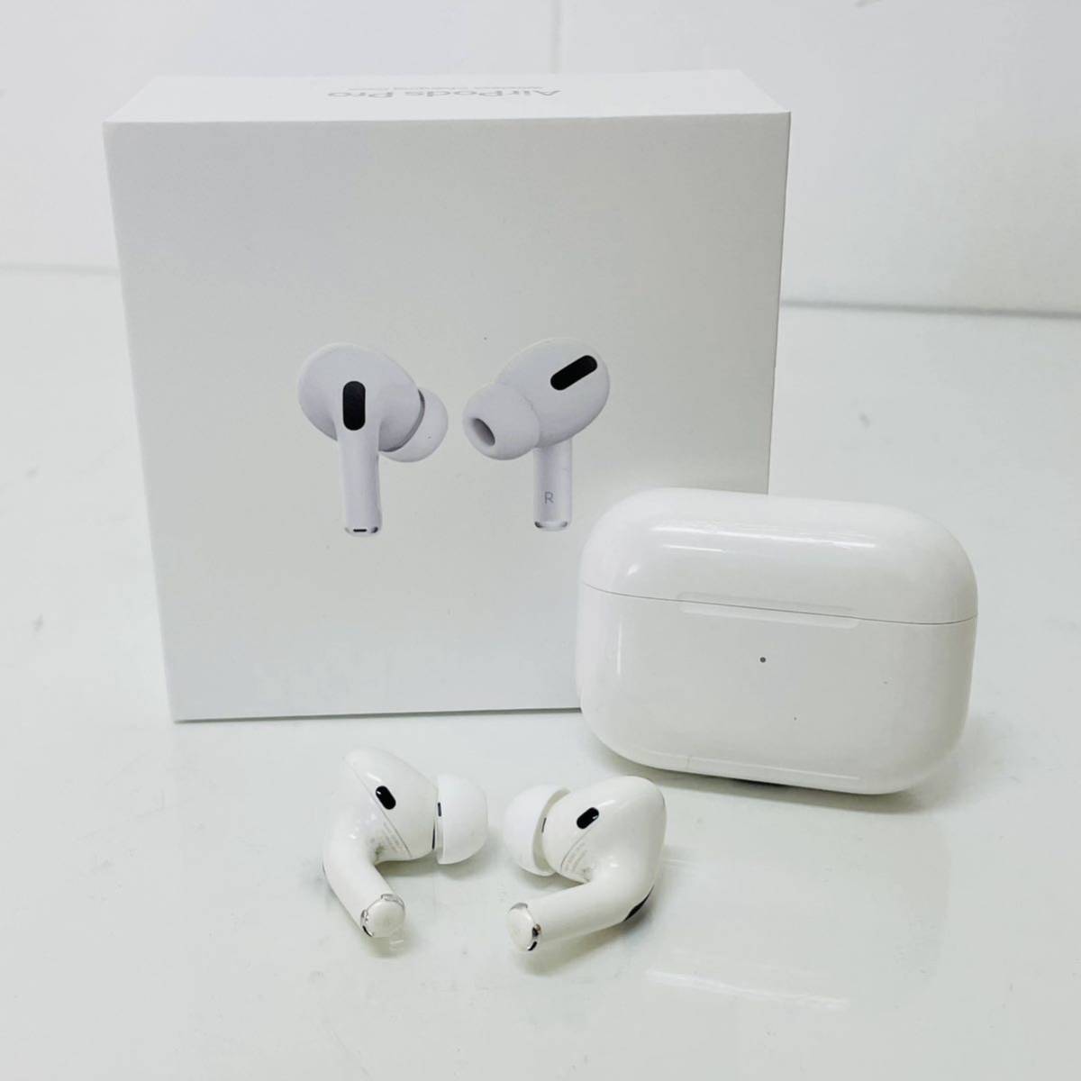 【やや傷や汚れあり】動作品 AirPods Pro with Wireless Charging Case MWP22J/A リセット済 i15126 コンパクト発送の落札情報詳細