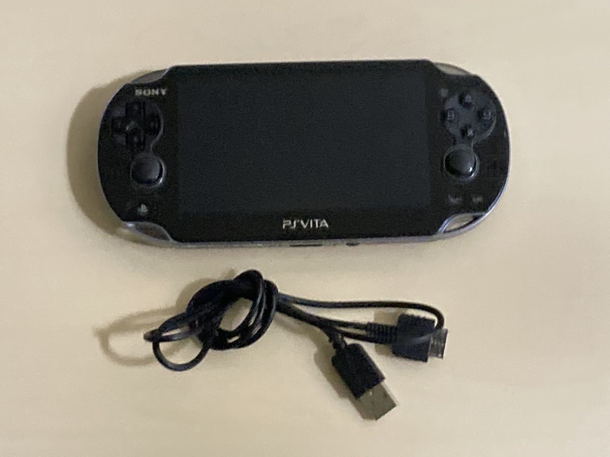 PS vita 1100 本体 8GBメモリーカード付き （目立った傷や汚れ
