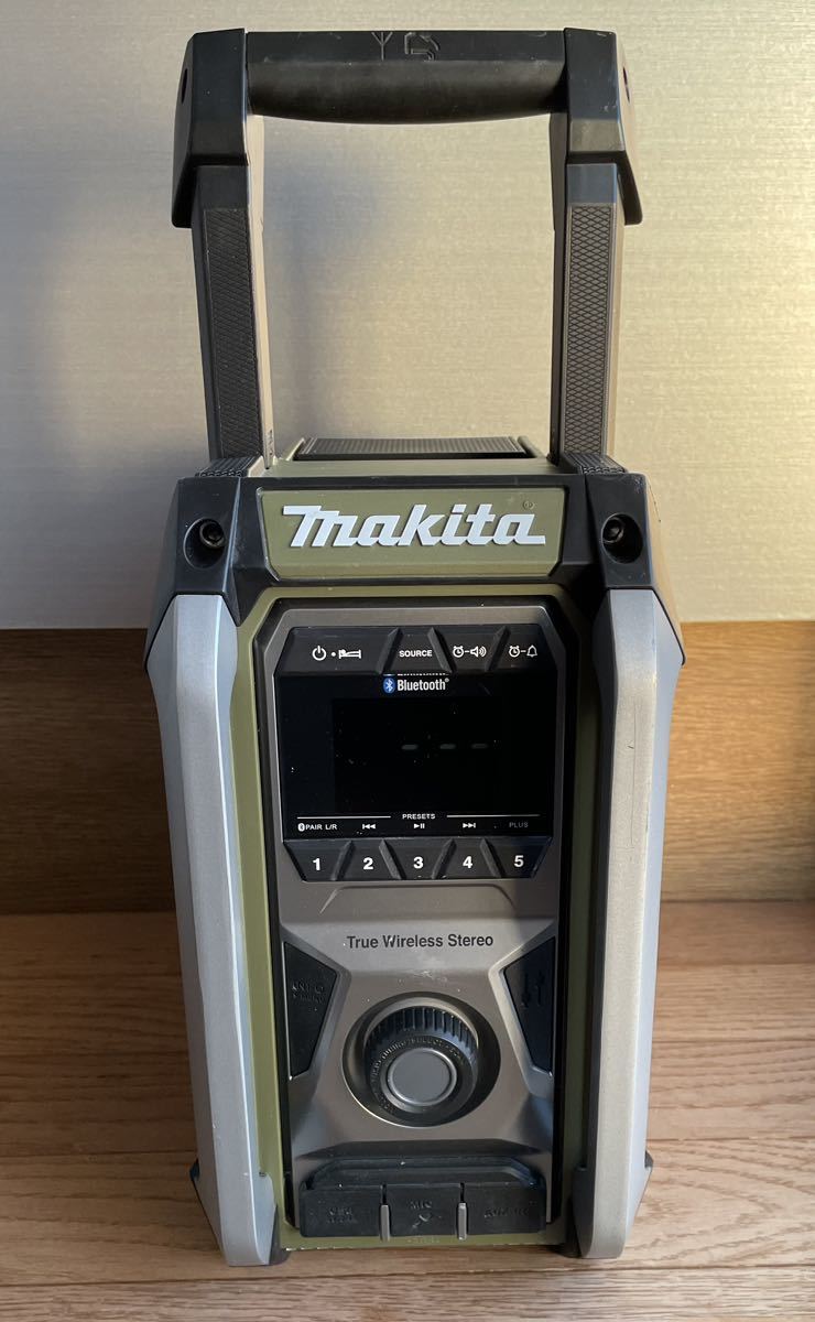 マキタ 充電式ラジオ MR005G オリーブ Makita/マキタ 40V充電式 マキタ 充電式ラジオ MR005G オリーブ Makita/マキタ 40V充電式