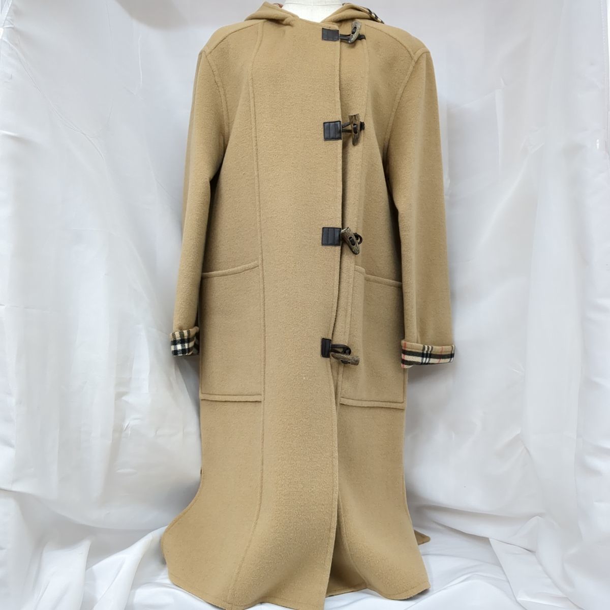 BURBERRY　ノバチェック　ダッフルコート　38サイズ やや傷や汚れあり】バーバリー ダッフルコート レディース サイズ38