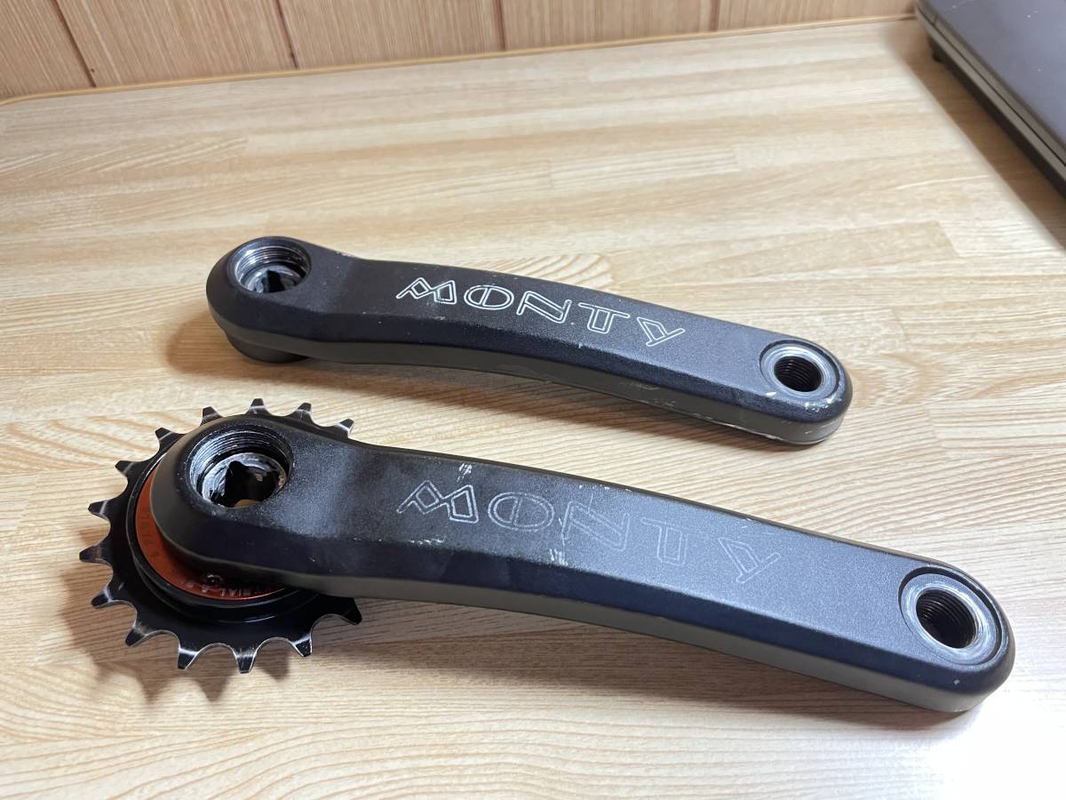 中古】☆希少 中古美品 MONTY 218Kamel J 普段使い出来る トライアル