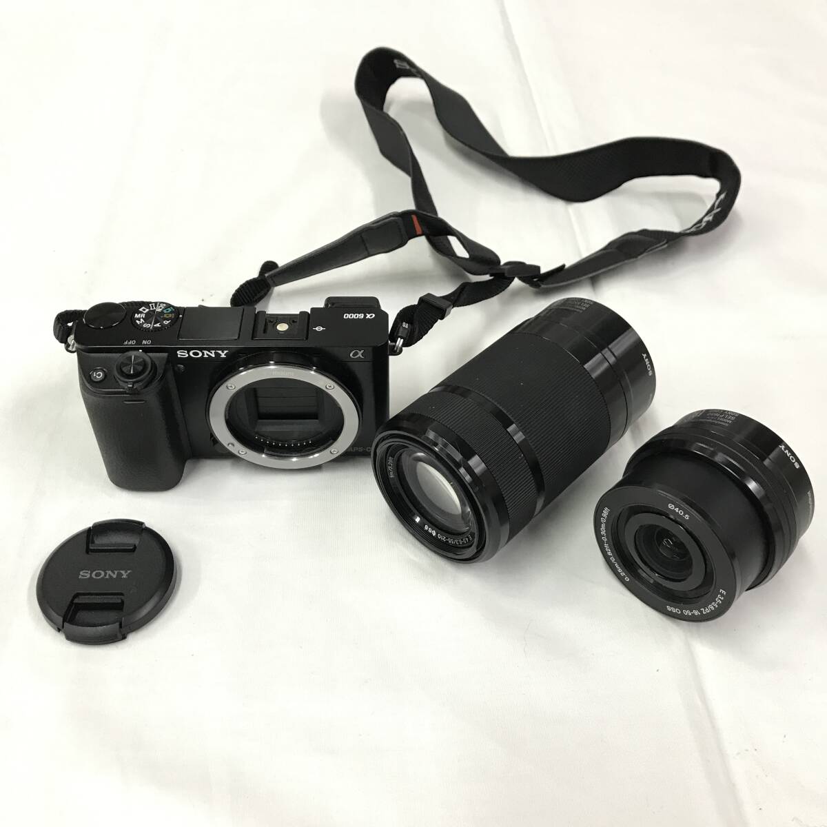 新品 ソニー α6000 ボディ SONY バッテリー有 ILCE-6000 シルバー 新品 ソニー α6000 ボディ SONY バッテリー有 ILCE-6000 シルバー