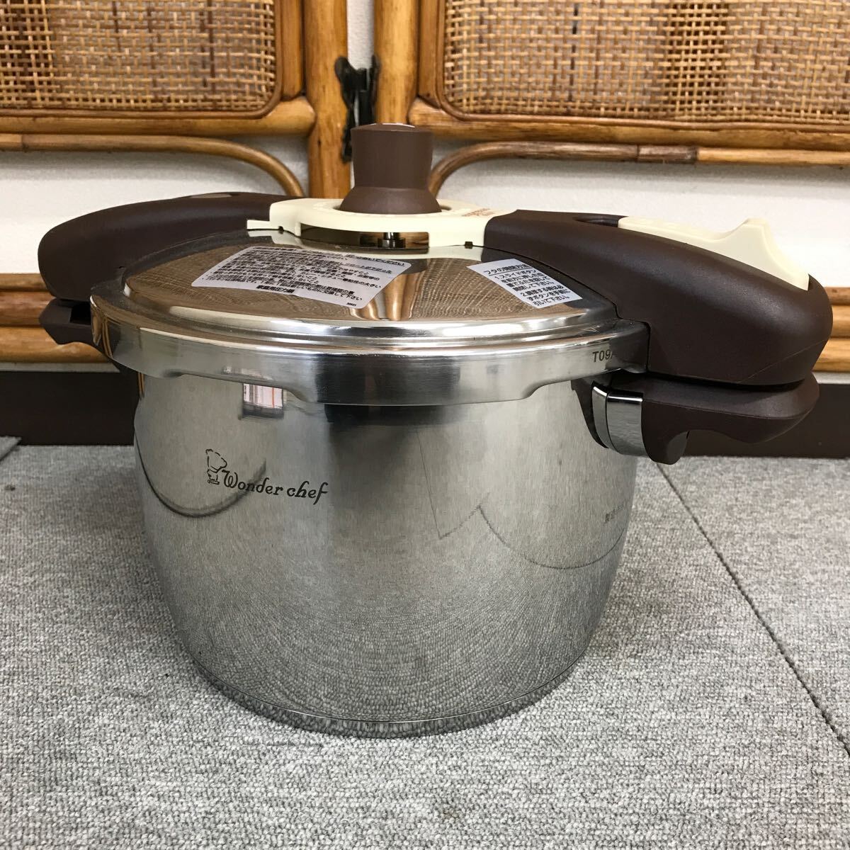 【中古品】ワンダーシェフ 両手圧力鍋 プロビック NPDC20 20L 業務用 中古品】ワンダーシェフ 両手圧力鍋 プロビック NPDC20 20L 業務
