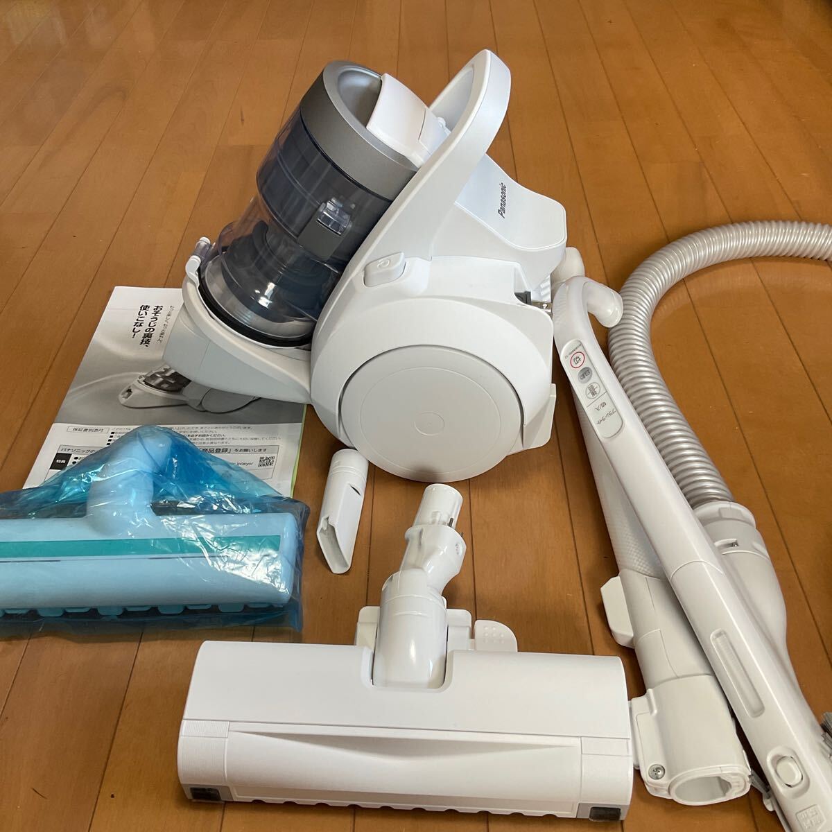 Panasonic キャニスター掃除機 MC-SR610K-W Panasonic】MC-SR610K-W