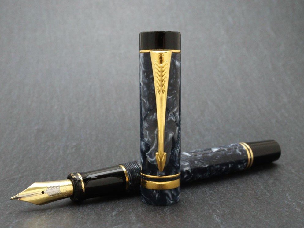 極美品 送料込み】パーカー 万年筆 デュオフォールド ボルドーマーブル