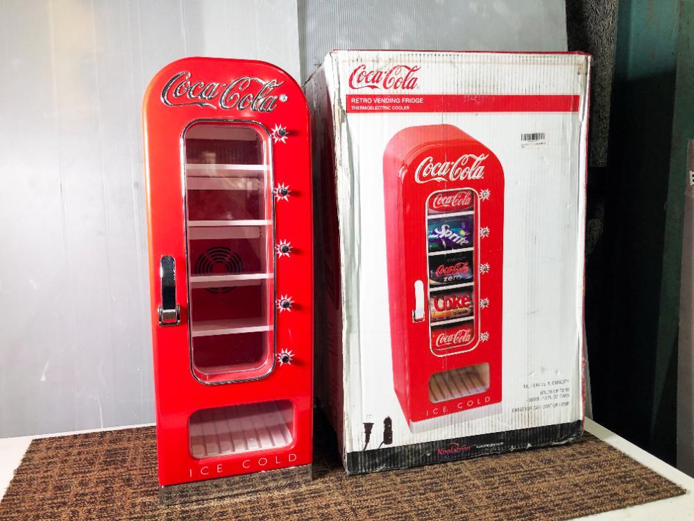 新品 未使用】COCA-COLA 自動販売機型冷蔵庫 ベンディングマシーン