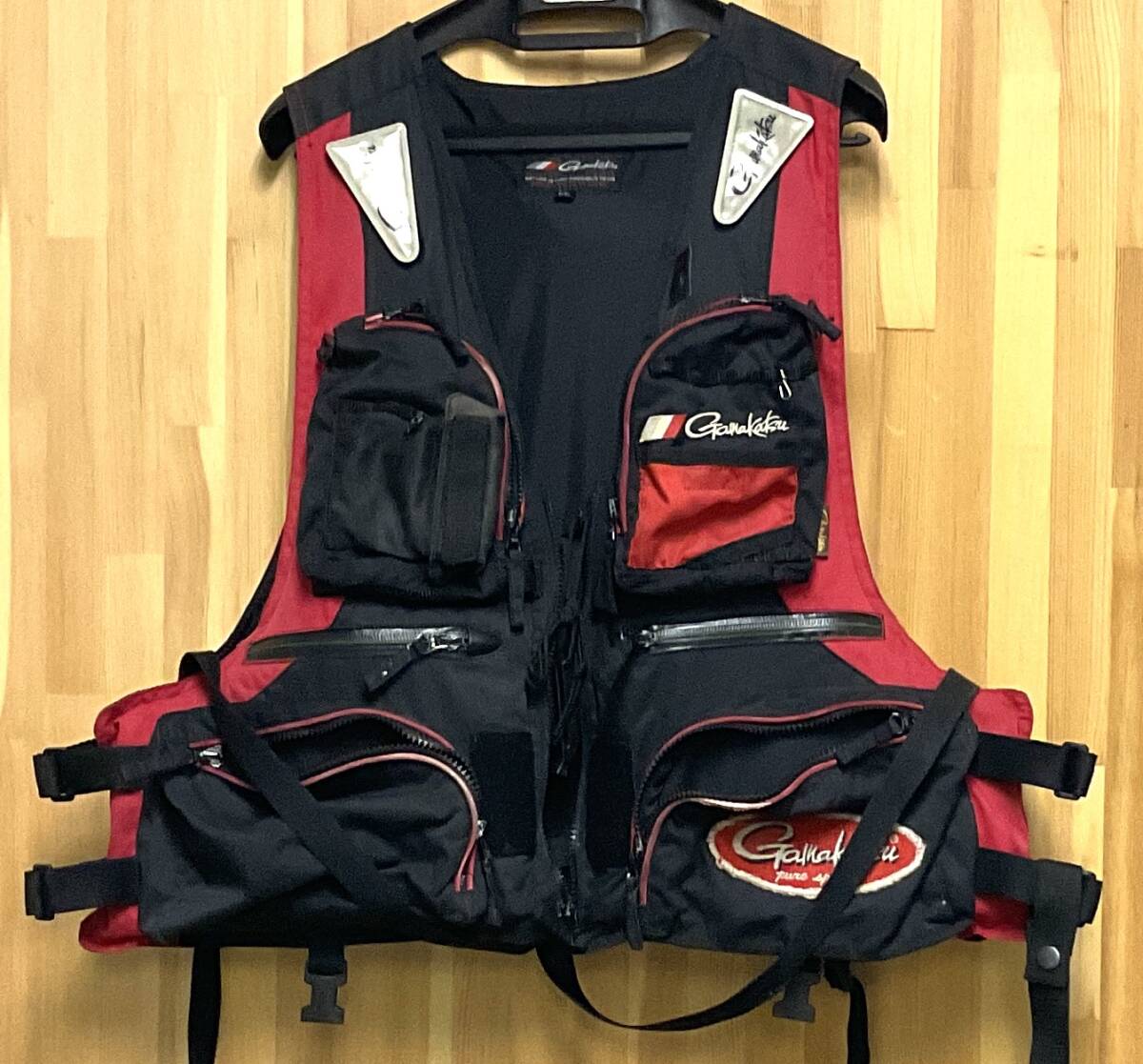 がまかつフローティングベスト やや傷や汚れあり】がまかつ