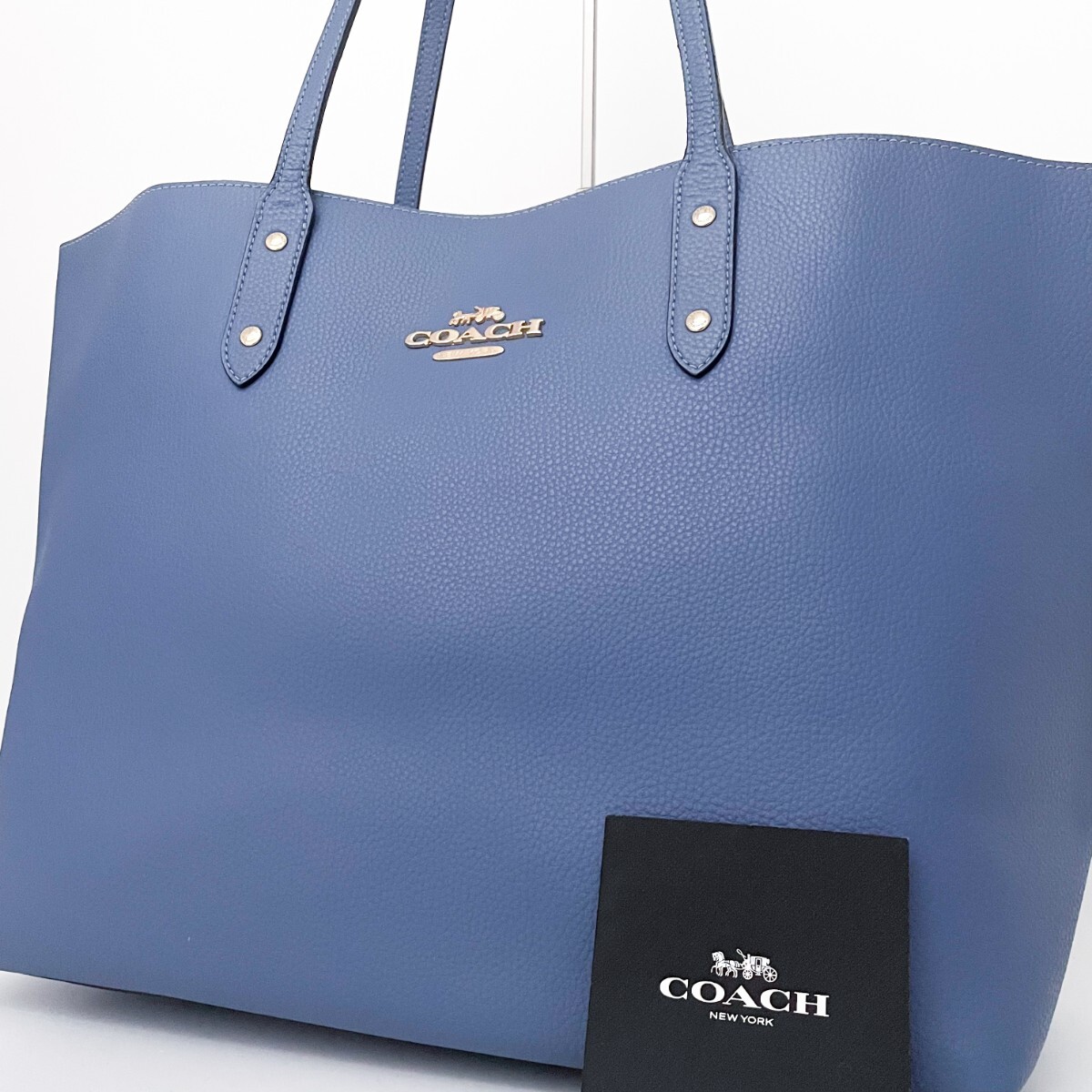 入手困難✨COACH コーチ トートバッグ 肩掛け可 チャーム付 大容量 A4 