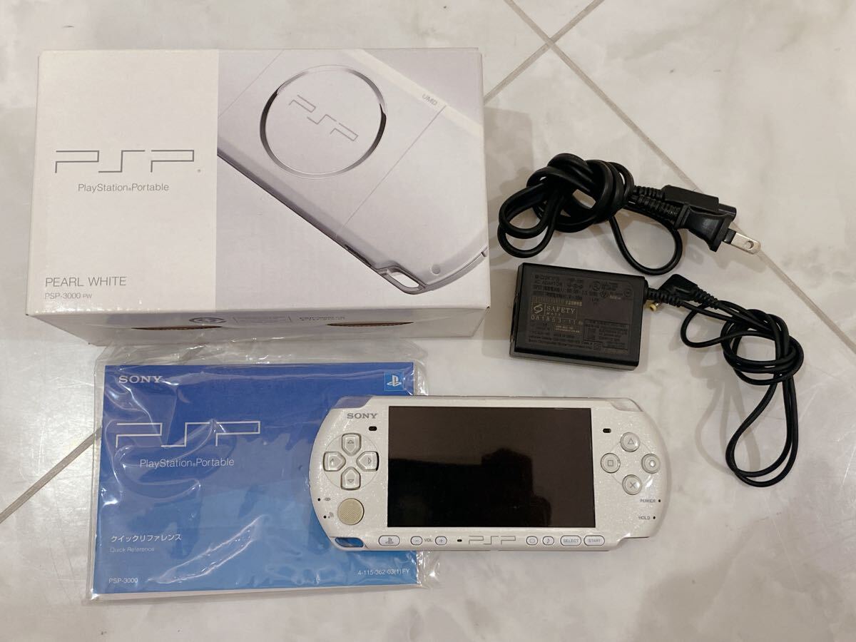 SONY　PSP-3000　パール・ホワイト　完動品　メモステ1GB付属　クリックポスト可(G)　同梱順位B SONY PSP ホワイト 本体 完動品! PSP パールホワイト 本体 Sony PSP-3000