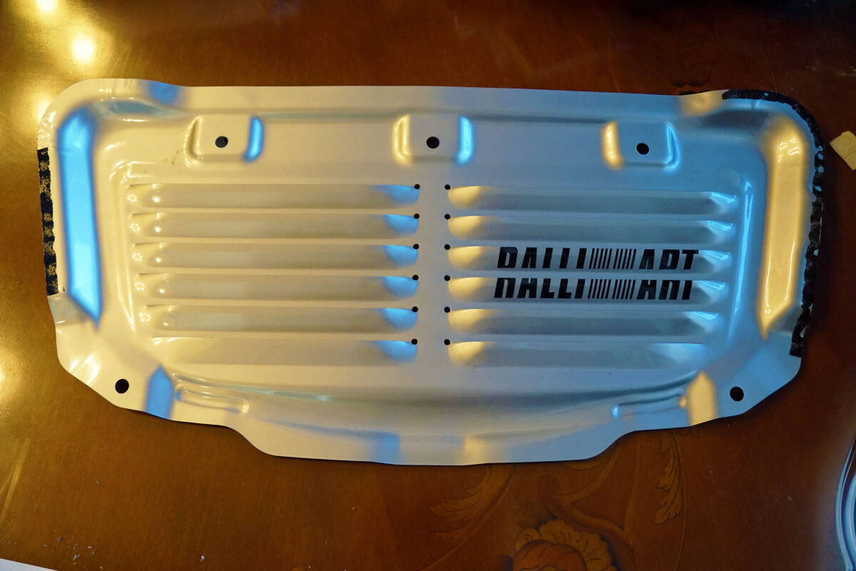 新品 RALLIART ランエボ89 ラリーアートエンジンフードフィンパネル