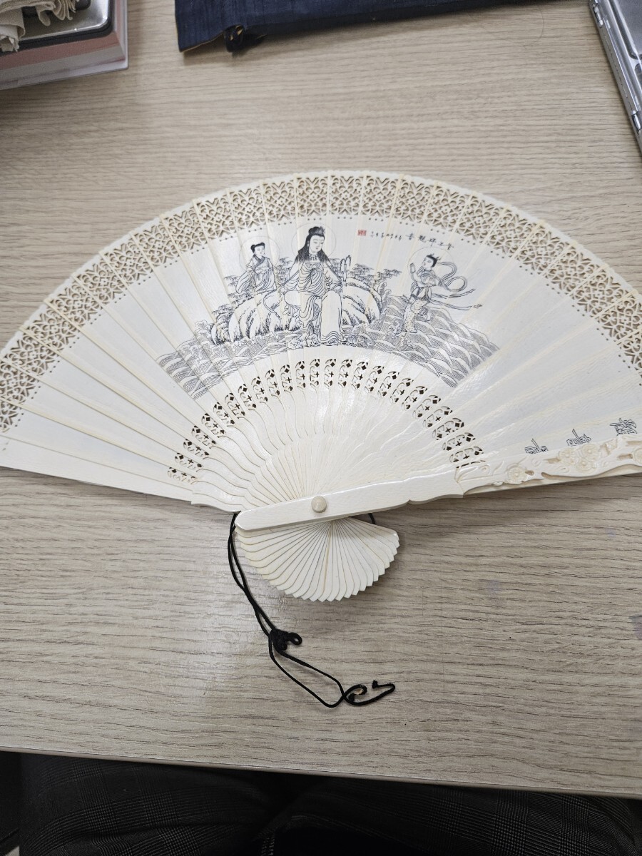 本鼈甲 べっ甲 透かし 扇子 アンティーク 現状品