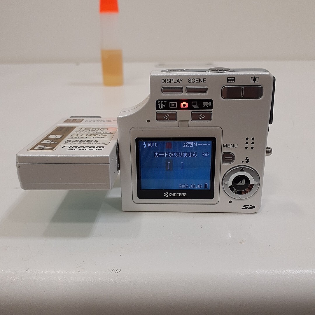 希少☆ KYOCERA 京セラ デジタルカメラ レンズ回転式 SL300R 【公式通販】