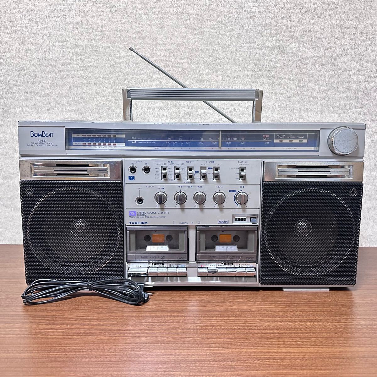 □TOSHIBA 東芝 RT-S84 ステレオラジオカセットレコーダー