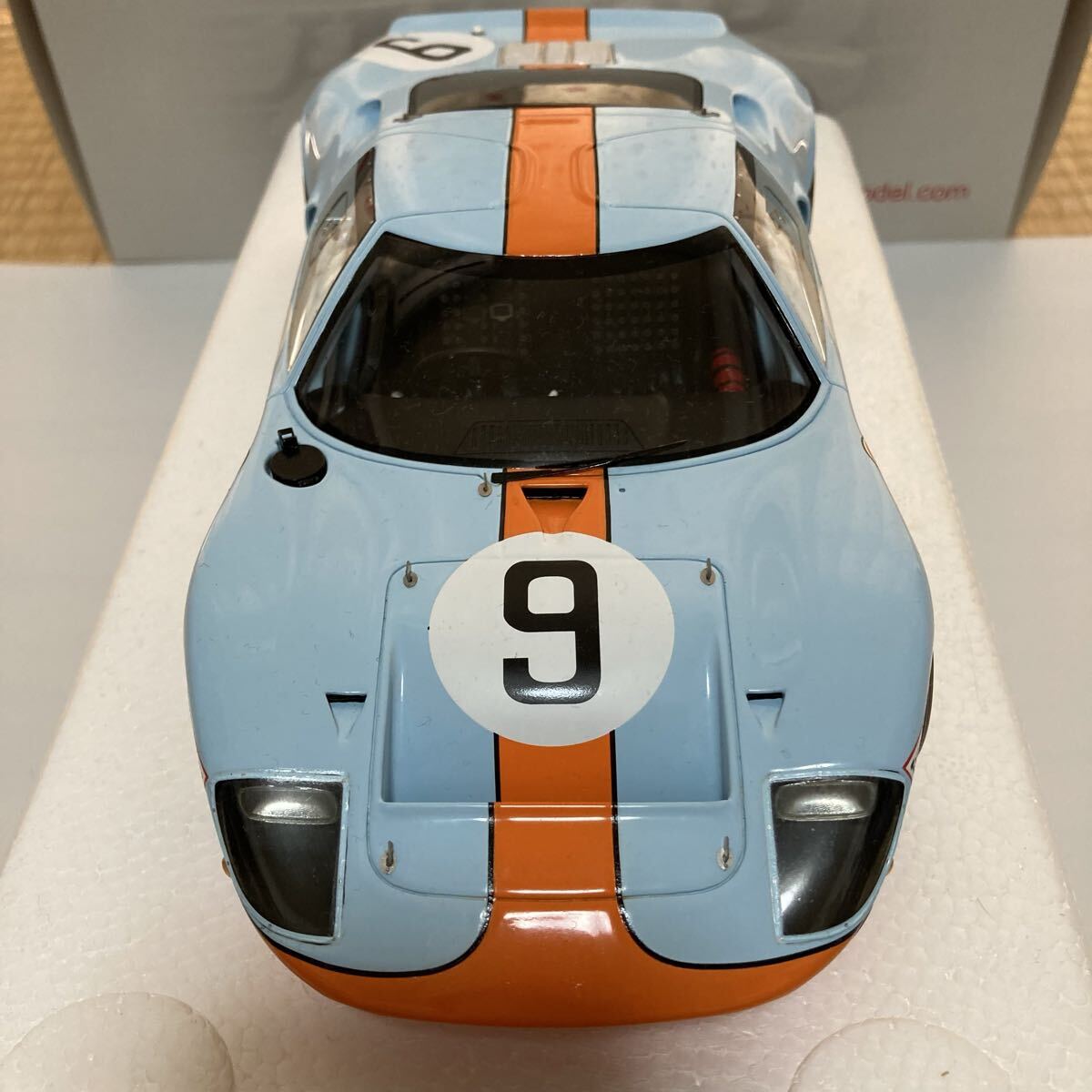 Spark FORD GT 40 MK I WINNER LE MANS 1968 BIANCHI/RODRIGUEZ #9 1/18 Scale New | Aston Martin Scale