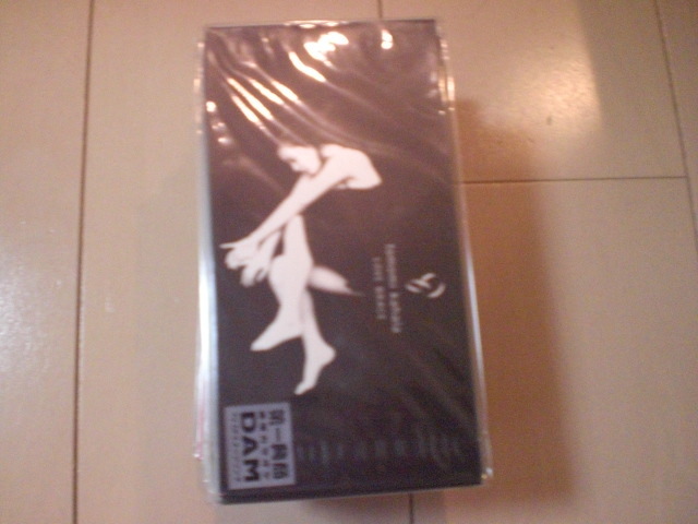 012 華原朋美 LOVE BRACE 非売品 CD告知ポスター kahala tomomi