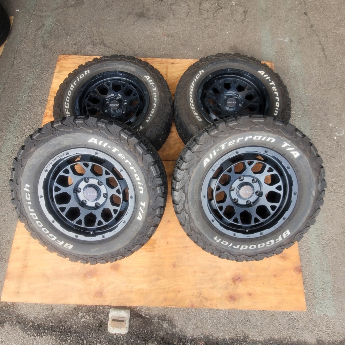 RAYS DAYTONA FDX F6 150プラド 265/70R17 BFグッドリッチ 