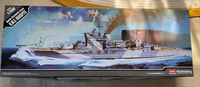 販売代理品】【完成品】1/700 イギリス海軍戦艦 ウォースパイト ※販売