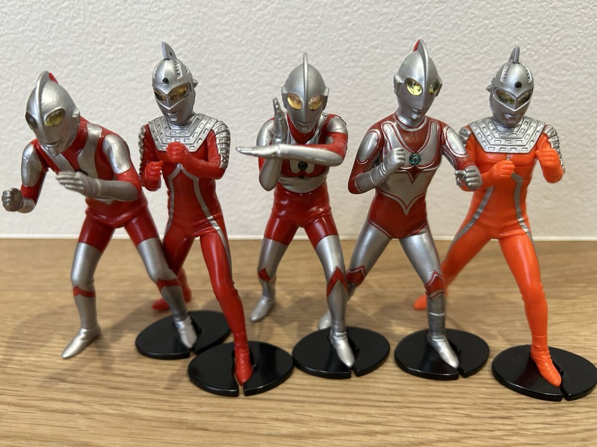 帰ってきたウルトラマンvs地底怪獣グドンvs古代怪獣ツインテール 3体 