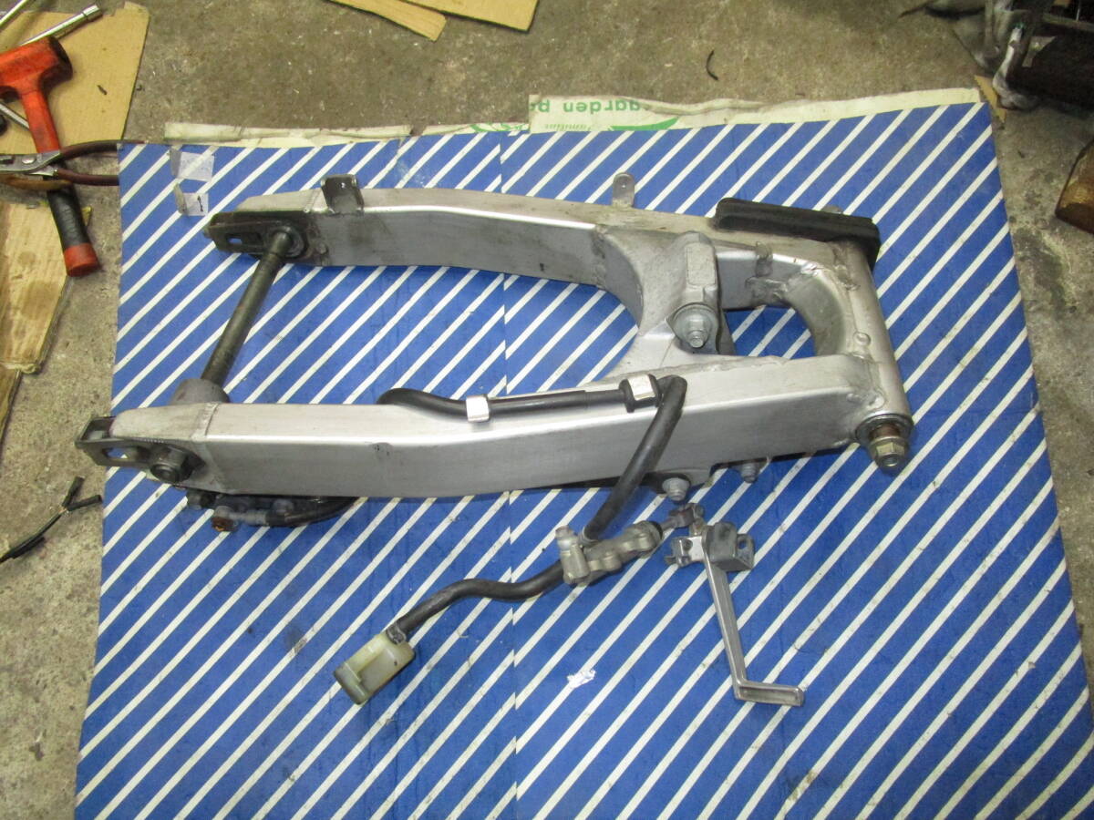 GSF1200 補強入りスイングアーム 7N01の落札情報詳細
